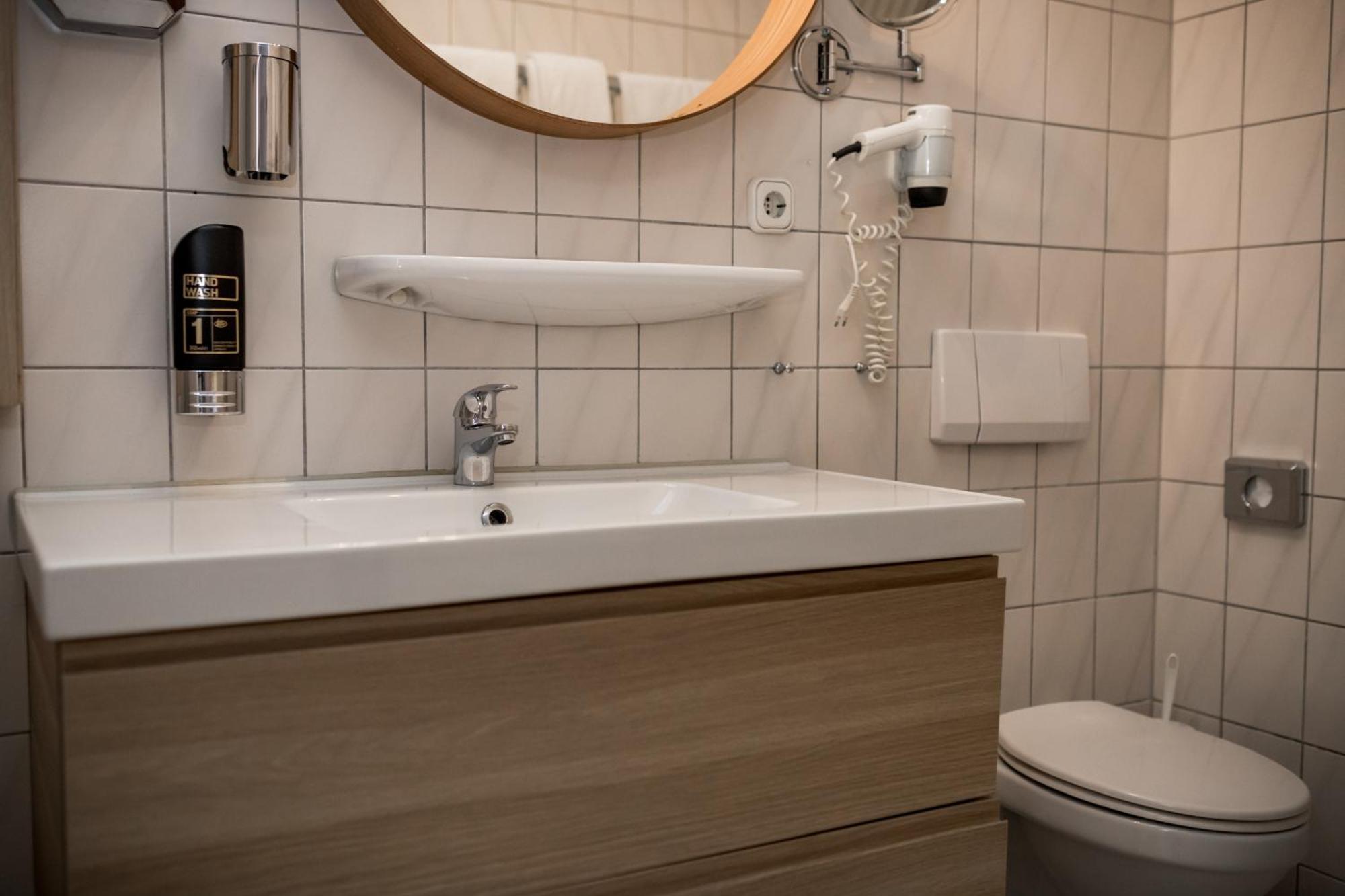 Kurhotel Quellenhof Bad Bertrich Ngoại thất bức ảnh